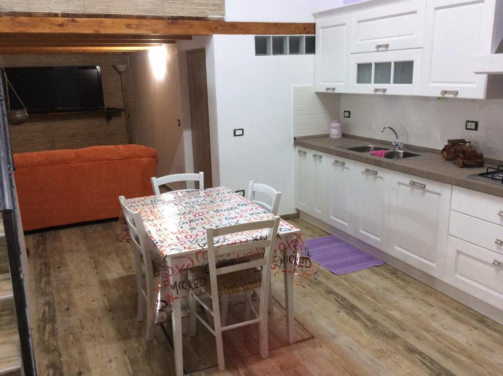 카스텔라마레델골포 Monolocale Per Vacanze 아파트 객실 사진